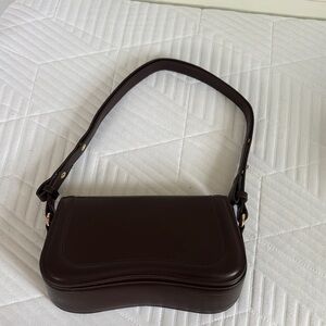 Elegant Brown Leather Shoulder Bag